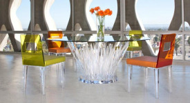 Decorate Your Home With A Regal Touch Using Acrylic Furniture