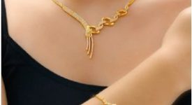 Women Really Love To Wear Gold Chains