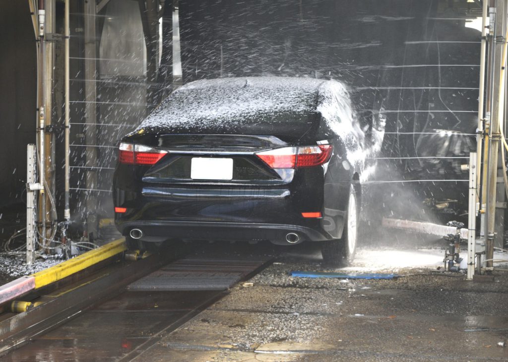 Few Common Myths About Car Washing